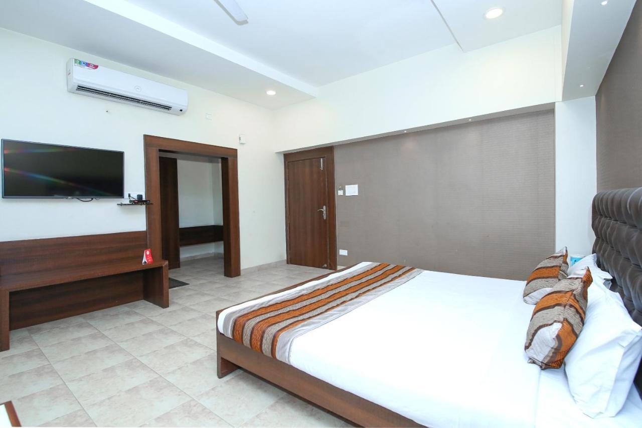Jabali Palace Hotel Jabalpur Esterno foto
