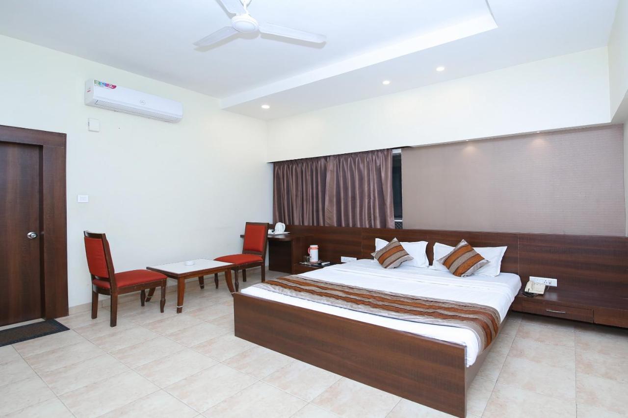 Jabali Palace Hotel Jabalpur Esterno foto