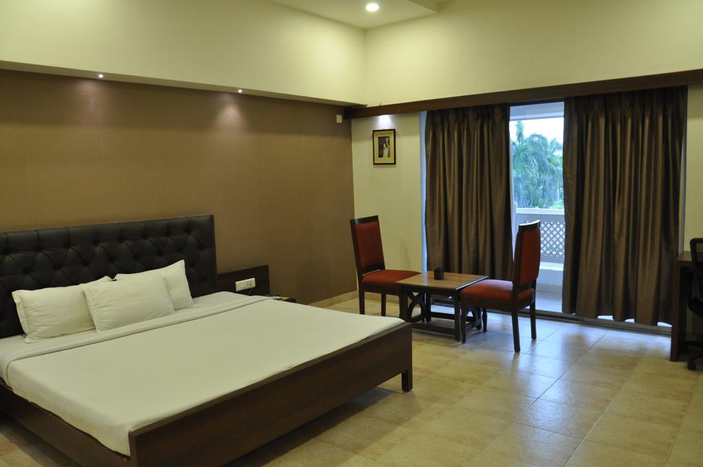 Jabali Palace Hotel Jabalpur Esterno foto
