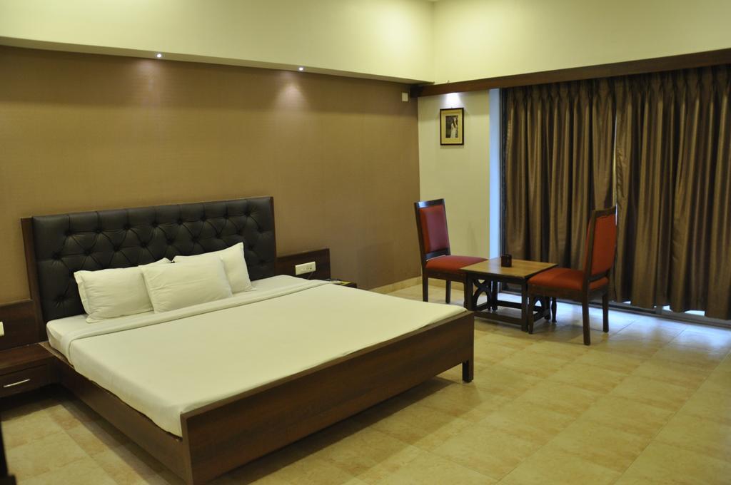 Jabali Palace Hotel Jabalpur Esterno foto