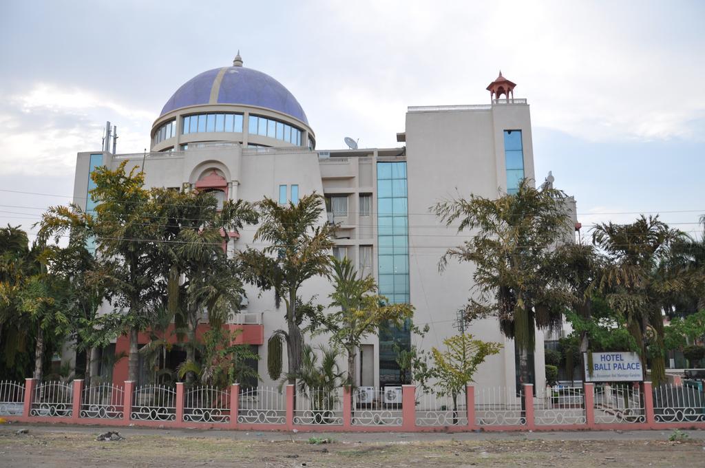 Jabali Palace Hotel Jabalpur Esterno foto