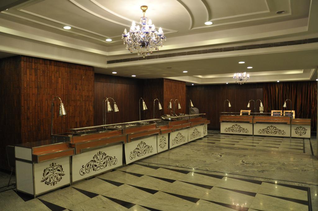 Jabali Palace Hotel Jabalpur Esterno foto