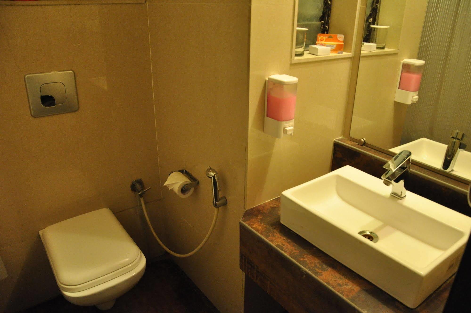 Jabali Palace Hotel Jabalpur Esterno foto